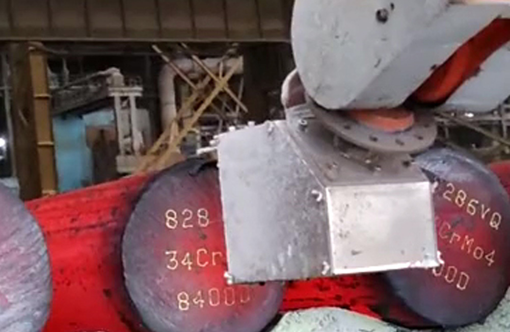 機(jī)器人鋼坯噴號機(jī)(圖4)